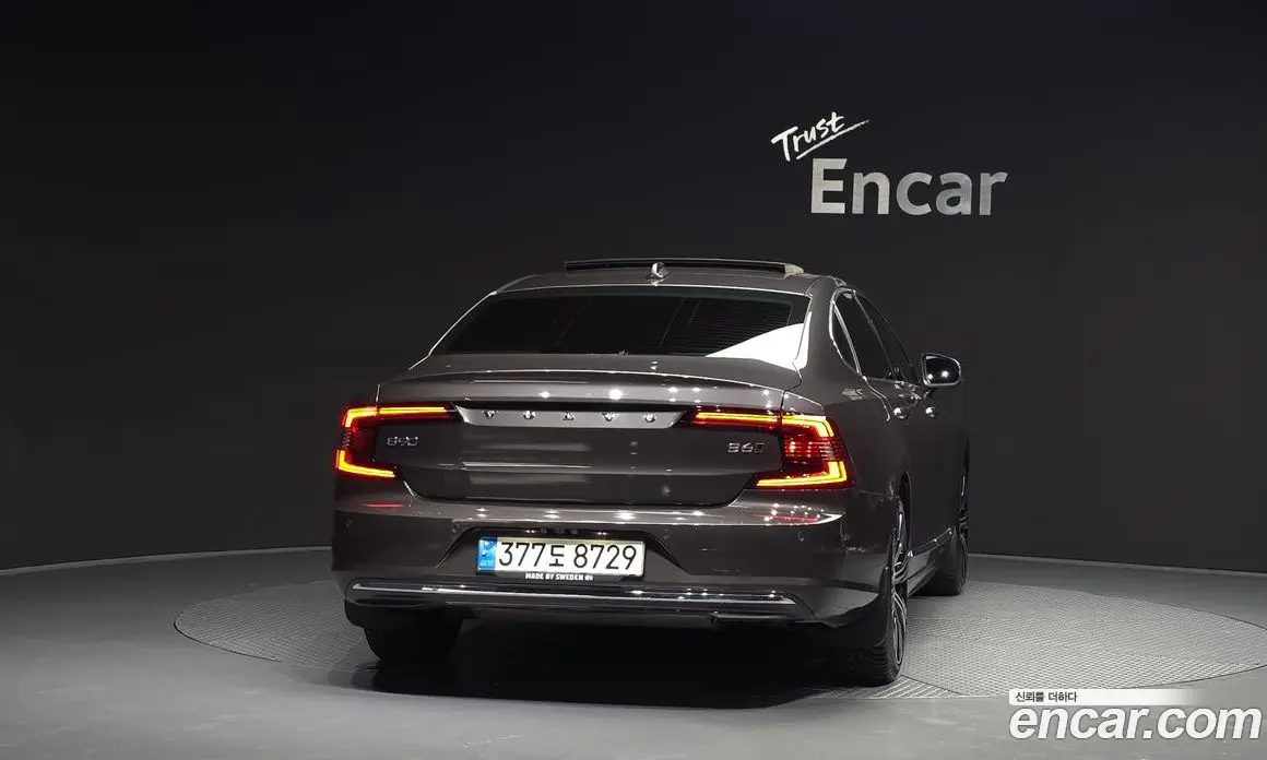 Volvo S90 2021 2.0 автомат (гидро), фото 4 Volvo S90 2021 2.0 автомат (гидро), фото 4