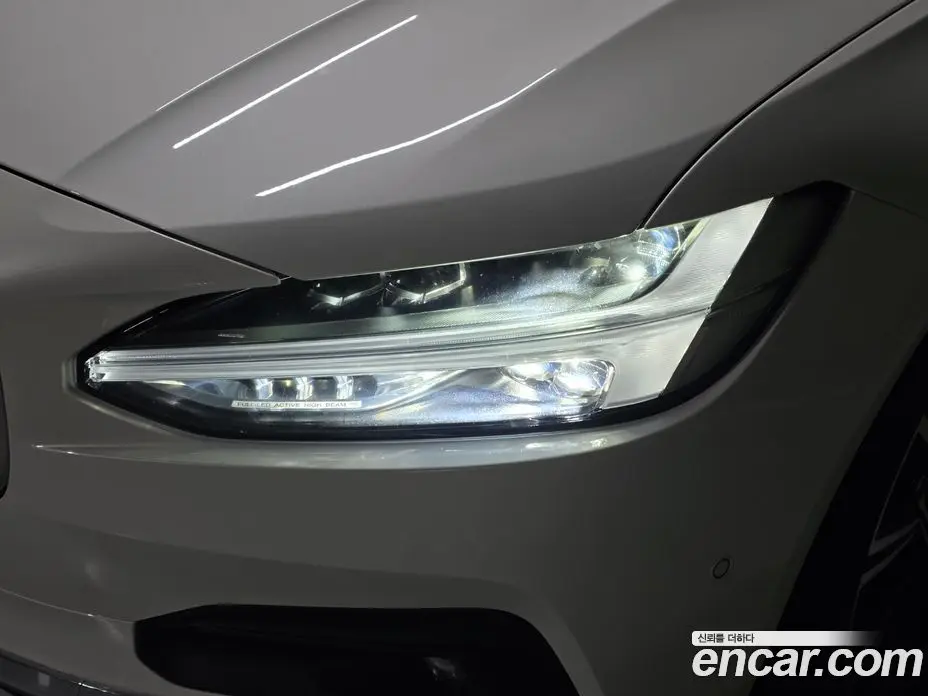 Volvo S90 2021 2.0 автомат (гидро), фото 17 Volvo S90 2021 2.0 автомат (гидро), фото 17
