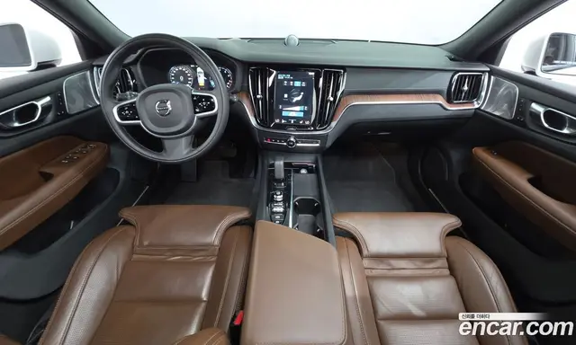 Volvo V60 2021 2.0 автомат (гидро), миниатюра 10 Volvo V60 2021 2.0 автомат (гидро), миниатюра 10