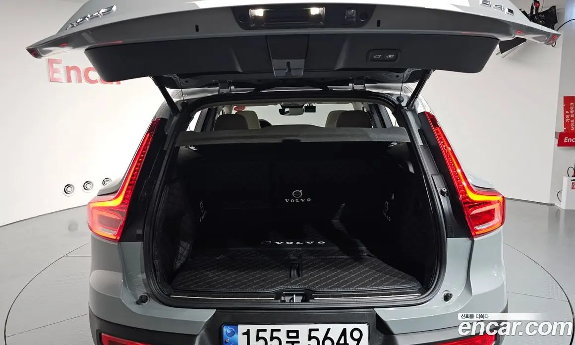 Volvo XC40 2024 2.0 автомат (гидро), фото 20 Volvo XC40 2024 2.0 автомат (гидро), фото 20