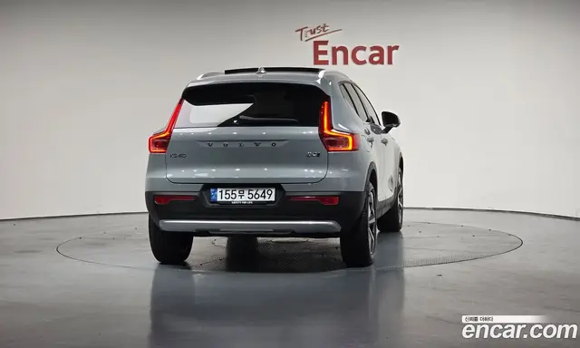 Volvo XC40 2024 2.0 автомат (гидро), миниатюра 4 Volvo XC40 2024 2.0 автомат (гидро), миниатюра 4