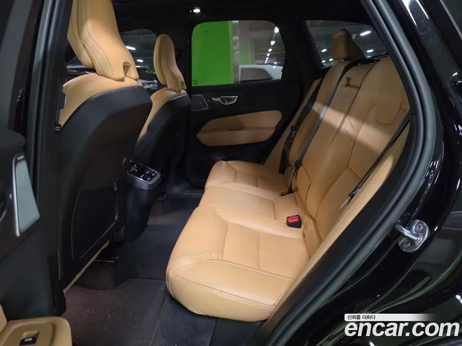 Volvo XC60 2022 2.0 автомат (гидро), фото 16 Volvo XC60 2022 2.0 автомат (гидро), фото 16