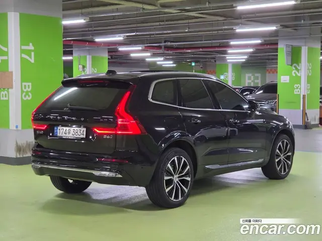 Volvo XC60 2022 2.0 автомат (гидро), миниатюра 4 Volvo XC60 2022 2.0 автомат (гидро), миниатюра 4