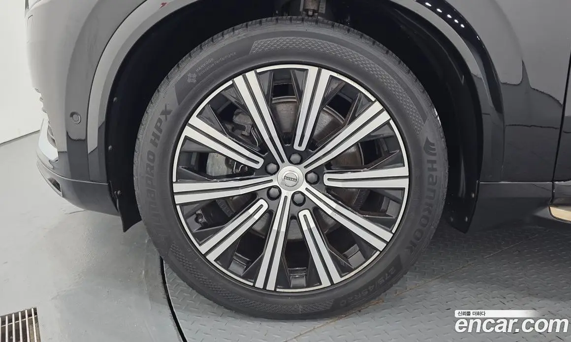 Volvo XC90 2020 2.0 автомат (гидро), фото 5 Volvo XC90 2020 2.0 автомат (гидро), фото 5