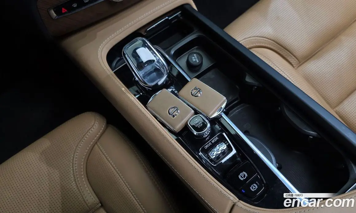 Volvo XC90 2020 2.0 автомат (гидро), фото 9 Volvo XC90 2020 2.0 автомат (гидро), фото 9