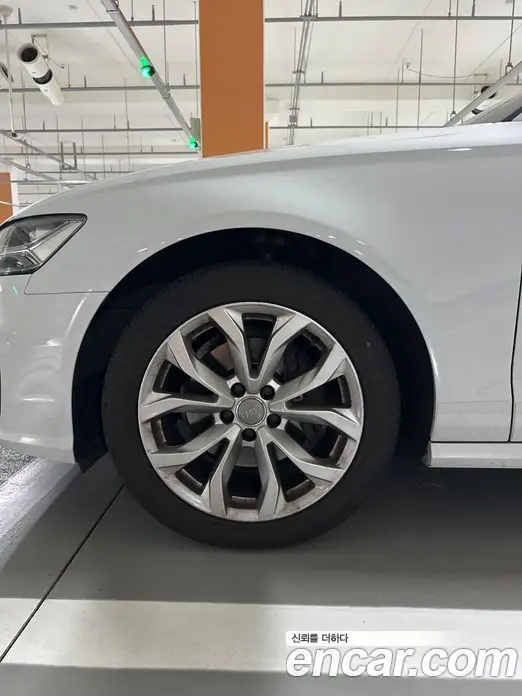 Audi A6 2015 2.0 автомат (гидро), фото 5