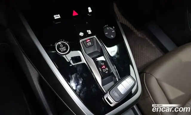 Audi Q4 e-tron 2023 0.2 автомат (гидро), миниатюра 11 Audi Q4 e-tron 2023 0.2 автомат (гидро), миниатюра 11