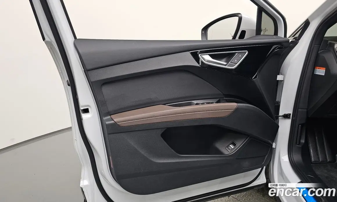 Audi Q4 e-tron 2023 0.2 автомат (гидро), фото 13 Audi Q4 e-tron 2023 0.2 автомат (гидро), фото 13