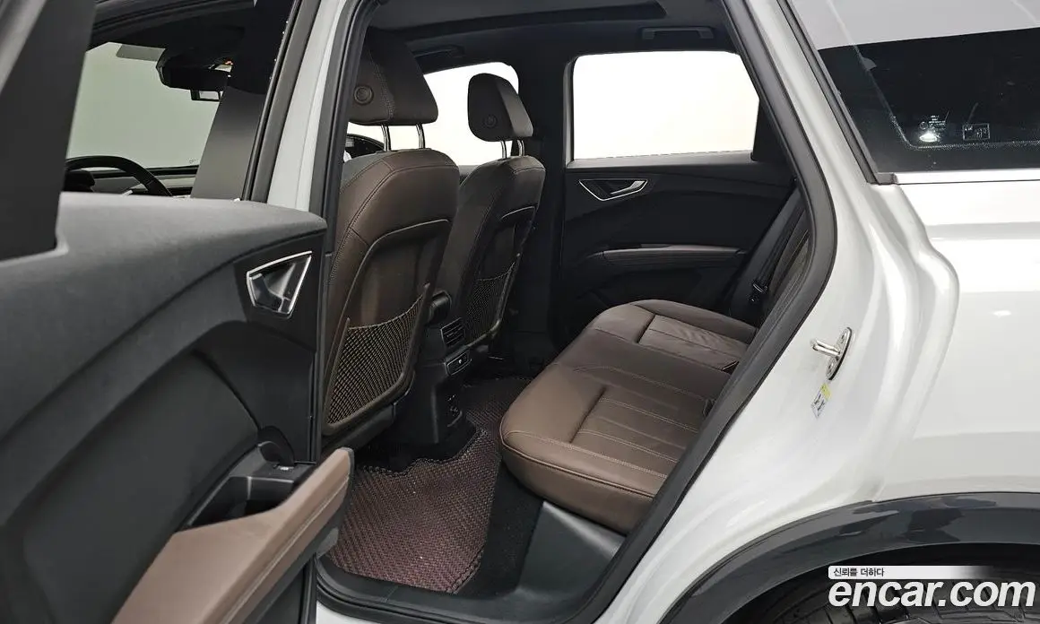 Audi Q4 e-tron 2023 0.2 автомат (гидро), фото 15 Audi Q4 e-tron 2023 0.2 автомат (гидро), фото 15