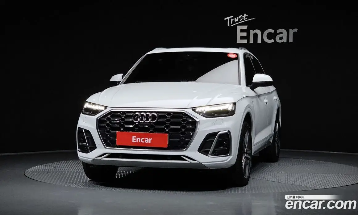 Audi Q5 2022 2.0 автомат (гидро), фото 3