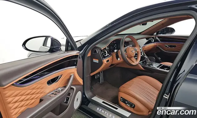 Bentley Flying Spur 2021 4.0 автомат (гидро), миниатюра 12