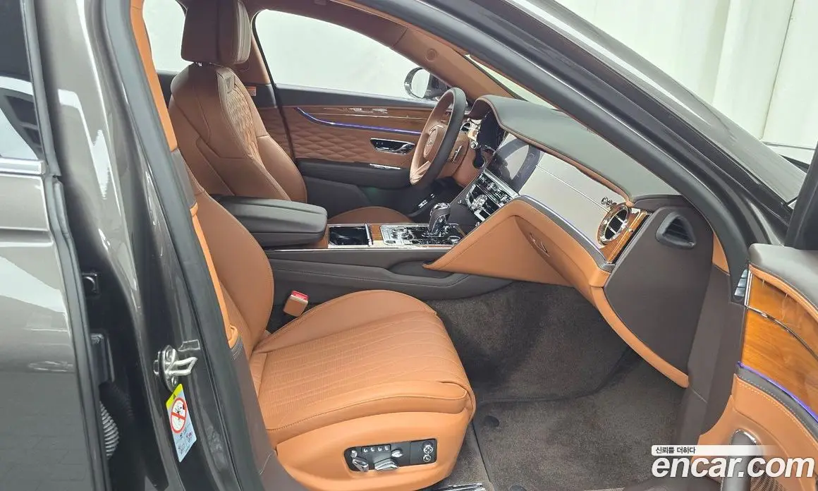 Bentley Flying Spur 2022 4.0 автомат (гидро), фото 16 Bentley Flying Spur 2022 4.0 автомат (гидро), фото 16