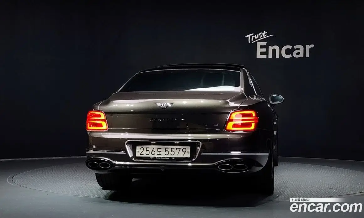Bentley Flying Spur 2022 4.0 автомат (гидро), фото 4 Bentley Flying Spur 2022 4.0 автомат (гидро), фото 4