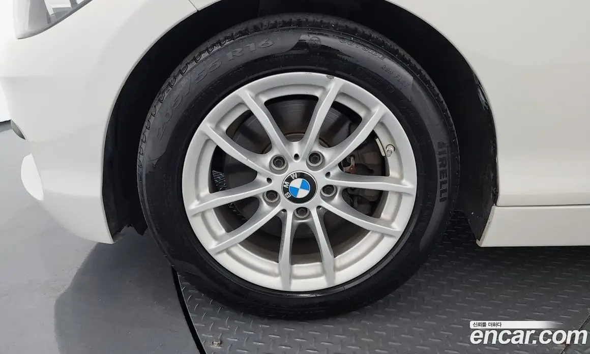 BMW 1 серия 2018 2.0 автомат (гидро), фото 5 BMW 1 серия 2018 2.0 автомат (гидро), фото 5