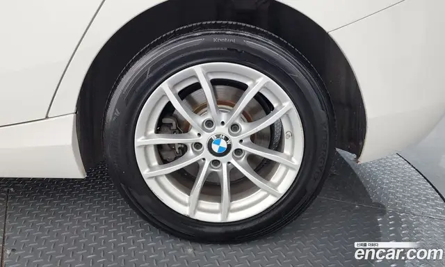 BMW 1 серия 2018 2.0 автомат (гидро), миниатюра 7 BMW 1 серия 2018 2.0 автомат (гидро), миниатюра 7