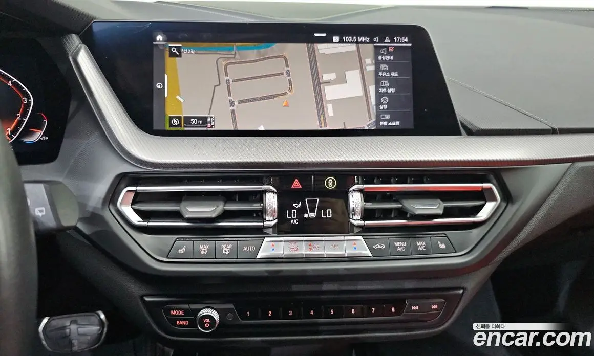 BMW 1 серия 2021 2.0 автомат (гидро), фото 21 BMW 1 серия 2021 2.0 автомат (гидро), фото 21