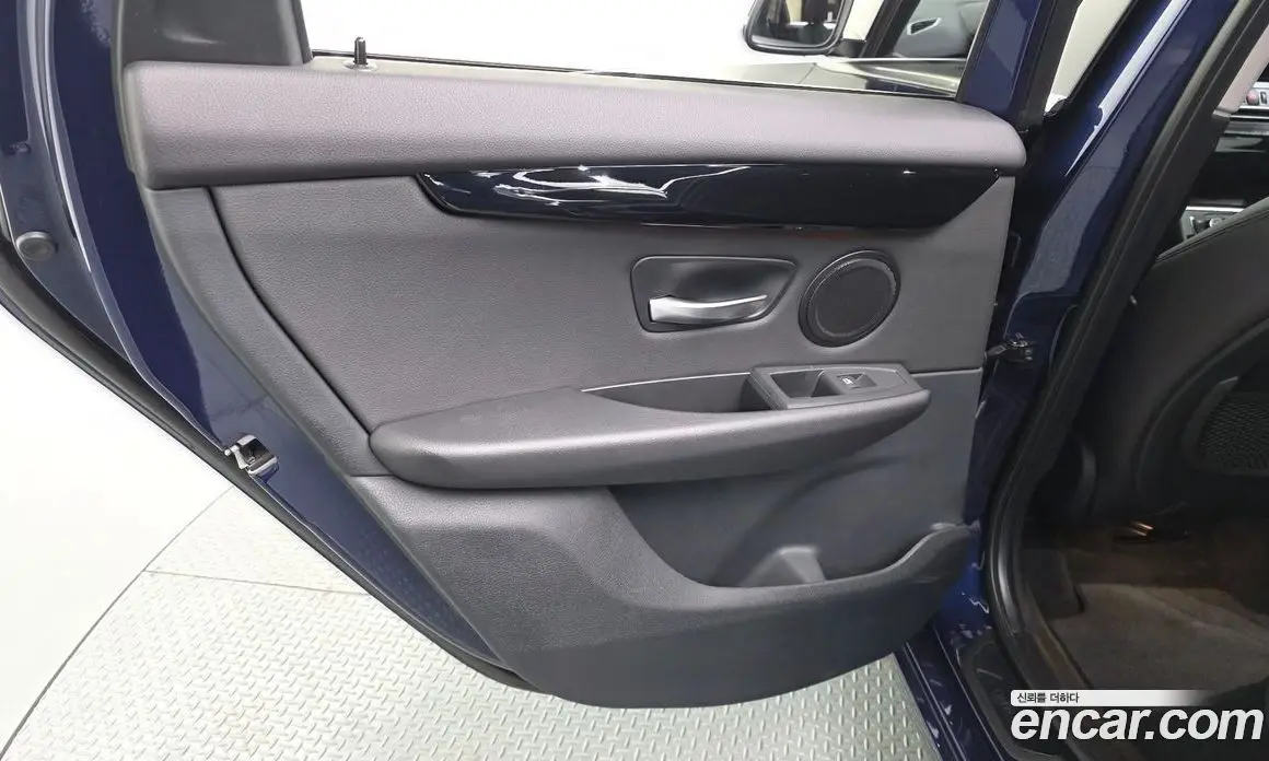 BMW 2 серия 2021 2.0 автомат (гидро), фото 15