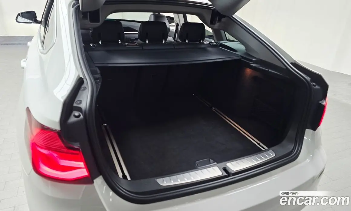 BMW 3 серия 2019 2.0 автомат (гидро), фото 19 BMW 3 серия 2019 2.0 автомат (гидро), фото 19