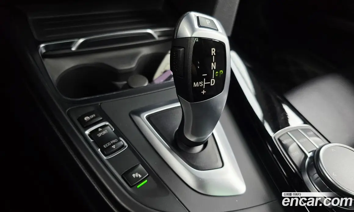 BMW 3 серия 2019 2.0 автомат (гидро), фото 9 BMW 3 серия 2019 2.0 автомат (гидро), фото 9