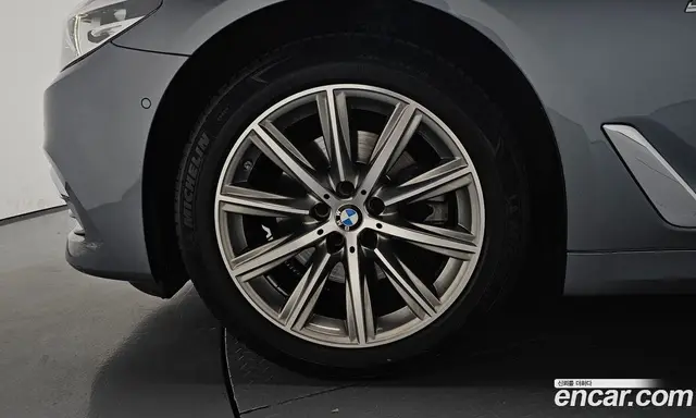 BMW 5 серия 2018 2.0 автомат (гидро), миниатюра 4 BMW 5 серия 2018 2.0 автомат (гидро), миниатюра 4