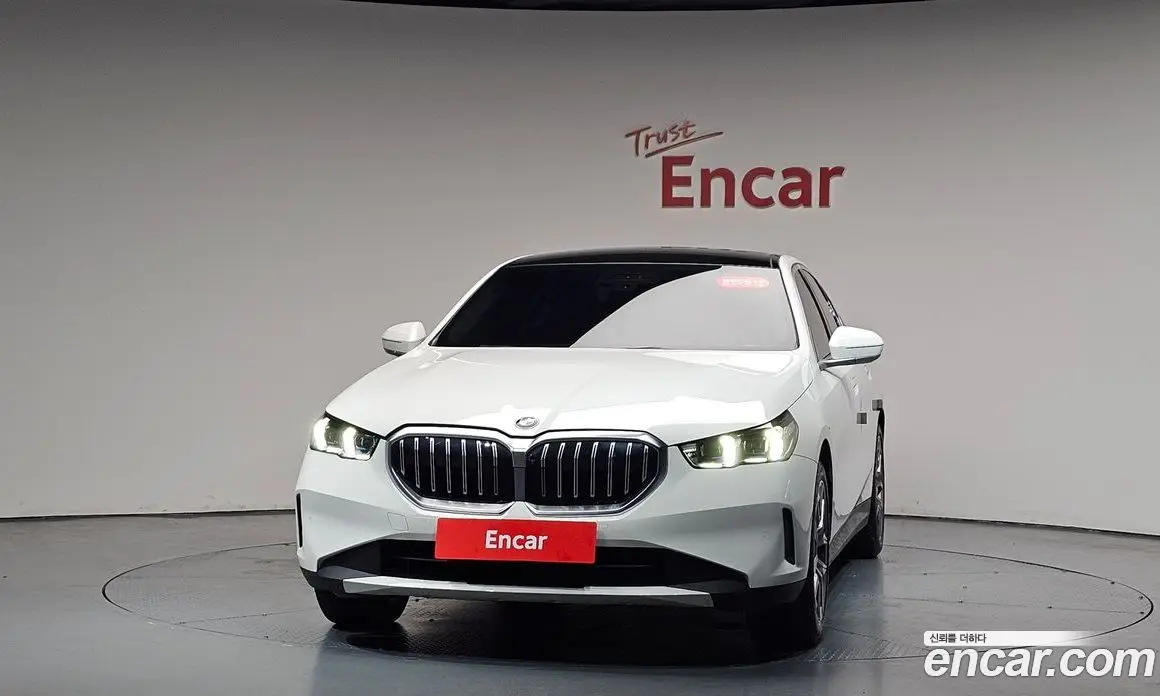 BMW 5 серия 2023 2.0 автомат (гидро), фото 2