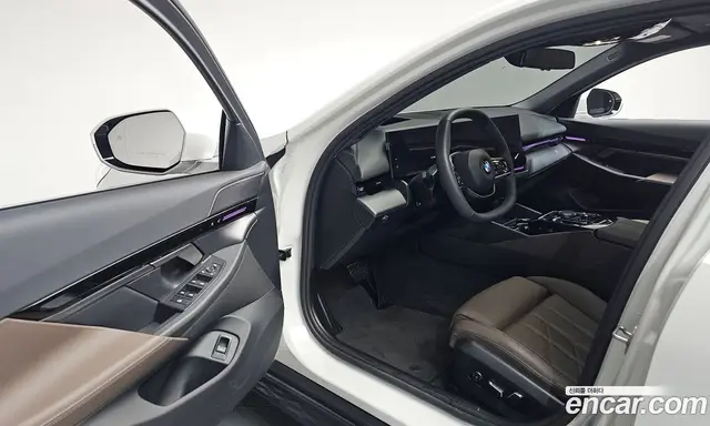 BMW 5 серия 2023 2.0 автомат (гидро), миниатюра 12