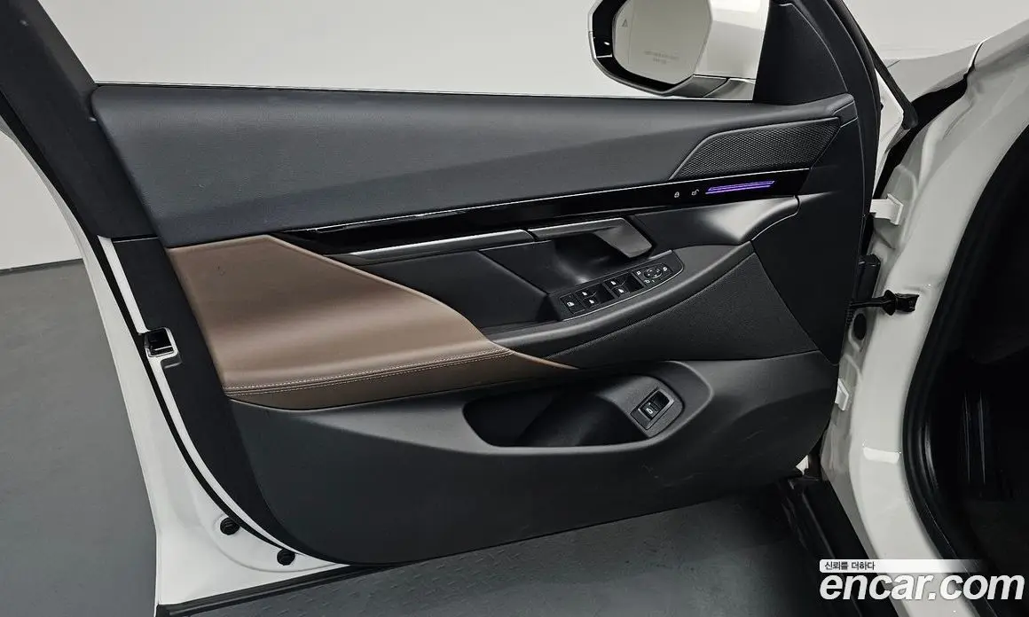 BMW 5 серия 2023 2.0 автомат (гидро), фото 13