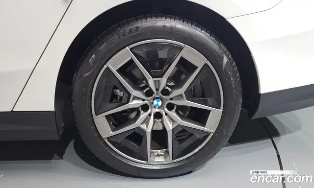 BMW 5 серия 2023 2.0 автомат (гидро), миниатюра 6