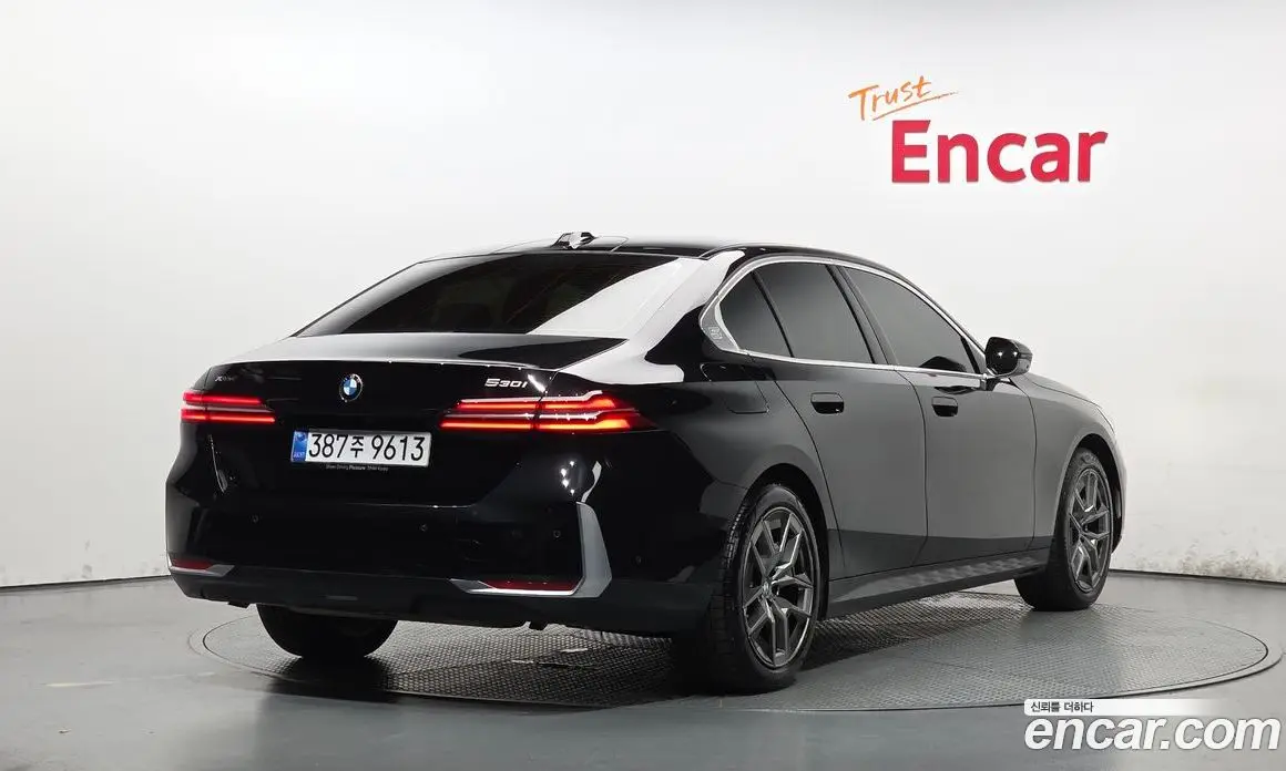 BMW 5 серия 2025 2.0 автомат (гидро), фото 2 BMW 5 серия 2025 2.0 автомат (гидро), фото 2