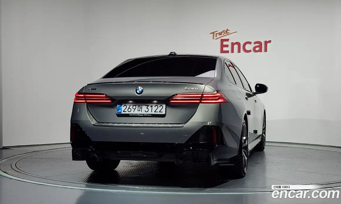 BMW 5 серия 2025 2.0 автомат (гидро), фото 4