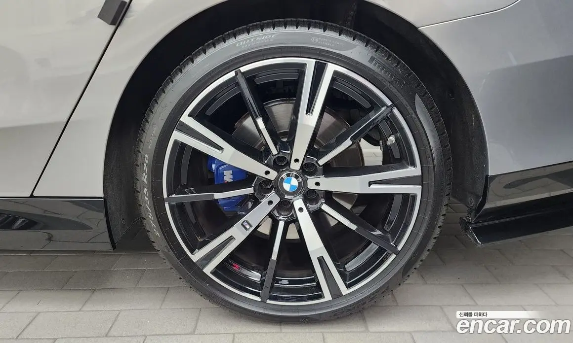 BMW 5 серия 2025 2.0 автомат (гидро), фото 7