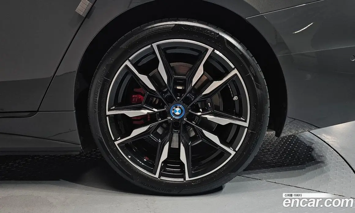 BMW i4 2024 0.2 автомат (гидро), фото 6 BMW i4 2024 0.2 автомат (гидро), фото 6