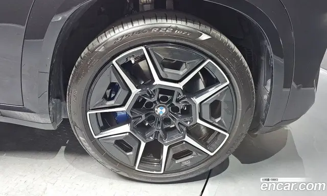 BMW XM 2023 4.4 автомат (гидро), миниатюра 7