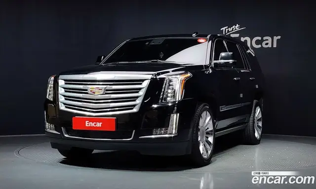 Cadillac Escalade 2020 6.2 автомат (гидро), миниатюра 1 Cadillac Escalade 2020 6.2 автомат (гидро), миниатюра 1