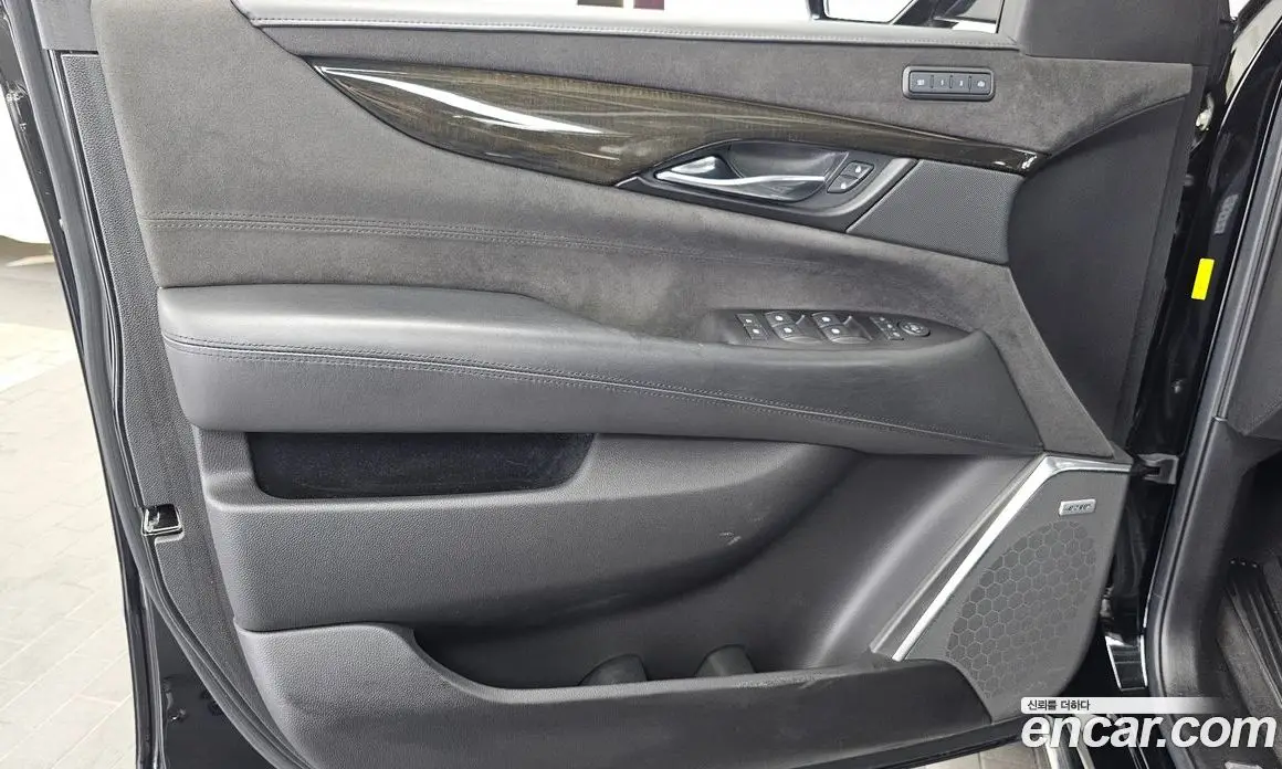 Cadillac Escalade 2020 6.2 автомат (гидро), фото 14 Cadillac Escalade 2020 6.2 автомат (гидро), фото 14