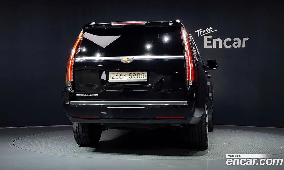 Cadillac Escalade 2020 6.2 автомат (гидро), фото 4 Cadillac Escalade 2020 6.2 автомат (гидро), фото 4