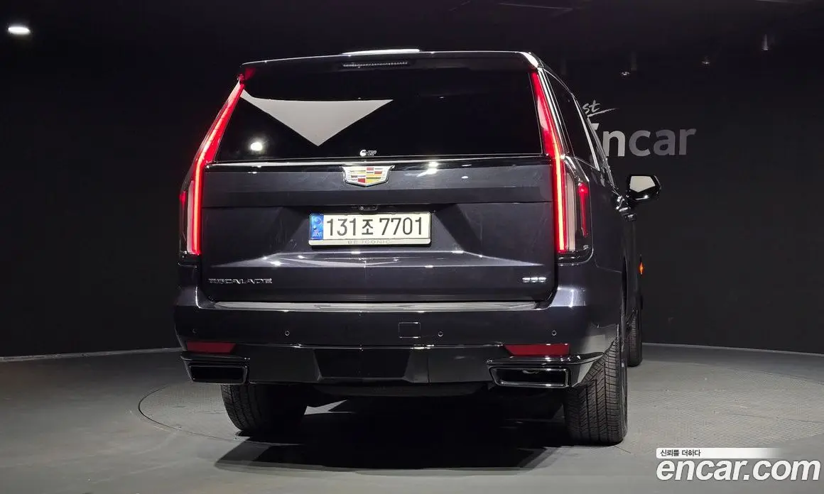 Cadillac Escalade 2022 6.2 автомат (гидро), фото 4 Cadillac Escalade 2022 6.2 автомат (гидро), фото 4