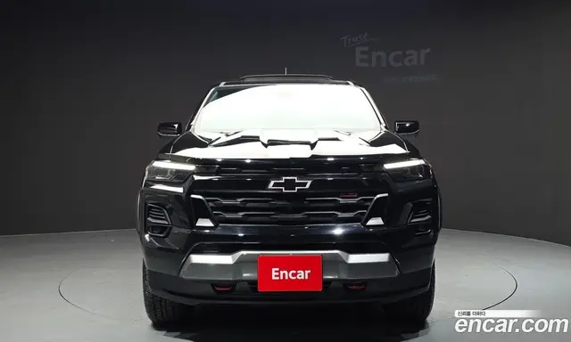 Chevrolet Colorado 2023 2.7 автомат (гидро), миниатюра 3