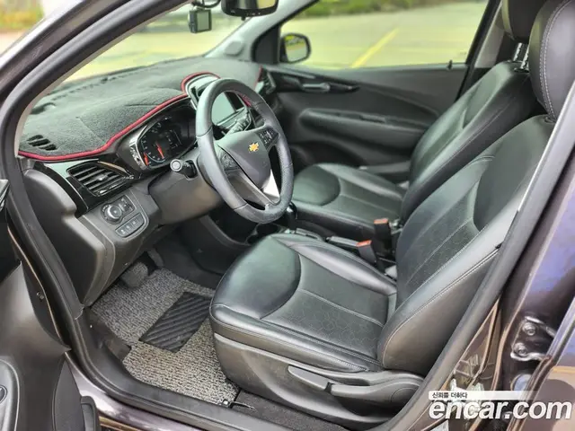 Chevrolet Spark 2016 1.0 автомат (вариатор), миниатюра 8