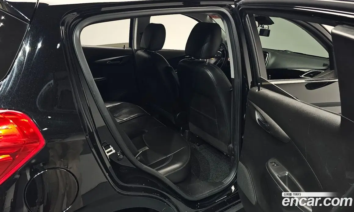 Chevrolet Spark 2019 1.0 автомат (гидро), фото 17 Chevrolet Spark 2019 1.0 автомат (гидро), фото 17