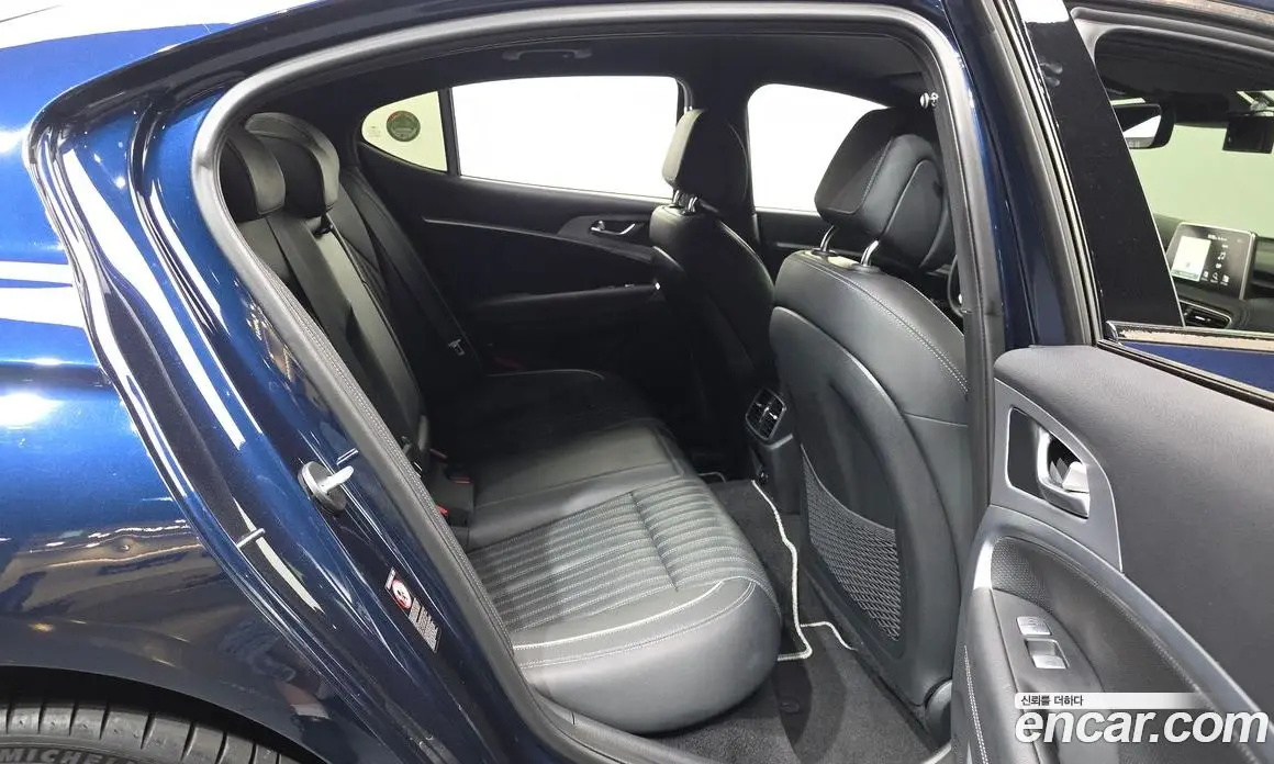 Genesis G70 2019 3.3 автомат (гидро), фото 18 Genesis G70 2019 3.3 автомат (гидро), фото 18