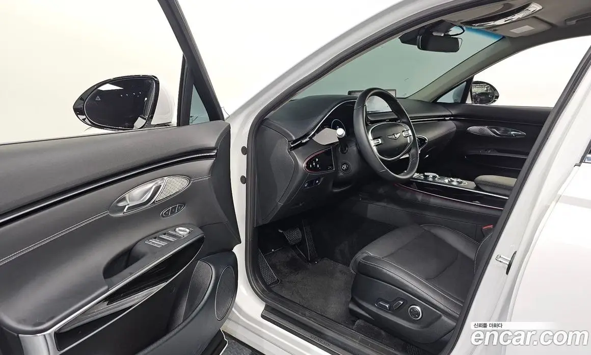 Genesis GV70 2022 2.5 автомат (гидро), фото 13 Genesis GV70 2022 2.5 автомат (гидро), фото 13