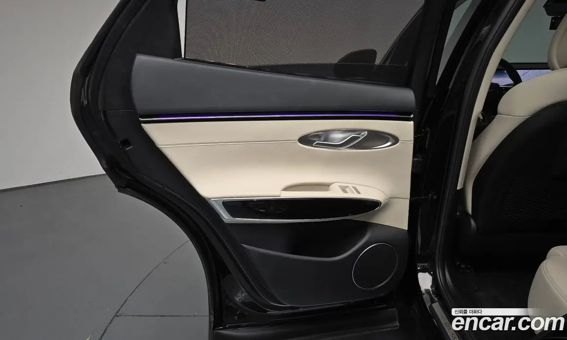 Genesis GV70 2024 2.5 автомат (гидро), фото 14 Genesis GV70 2024 2.5 автомат (гидро), фото 14