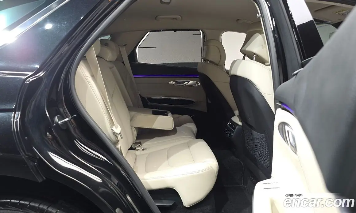 Genesis GV70 2024 2.5 автомат (гидро), фото 17 Genesis GV70 2024 2.5 автомат (гидро), фото 17