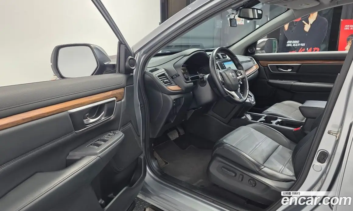 Honda CR-V 2017 1.5 автомат (гидро), фото 13