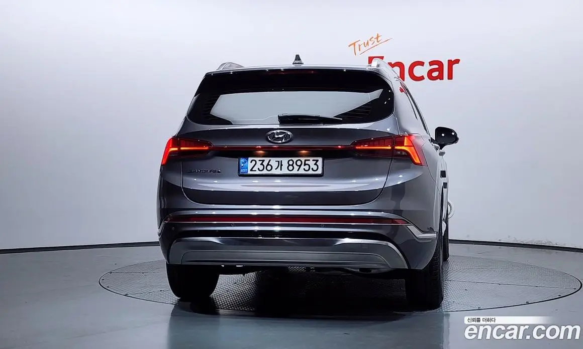Hyundai Santa Fe 2022 1.6 автомат (гидро), фото 4