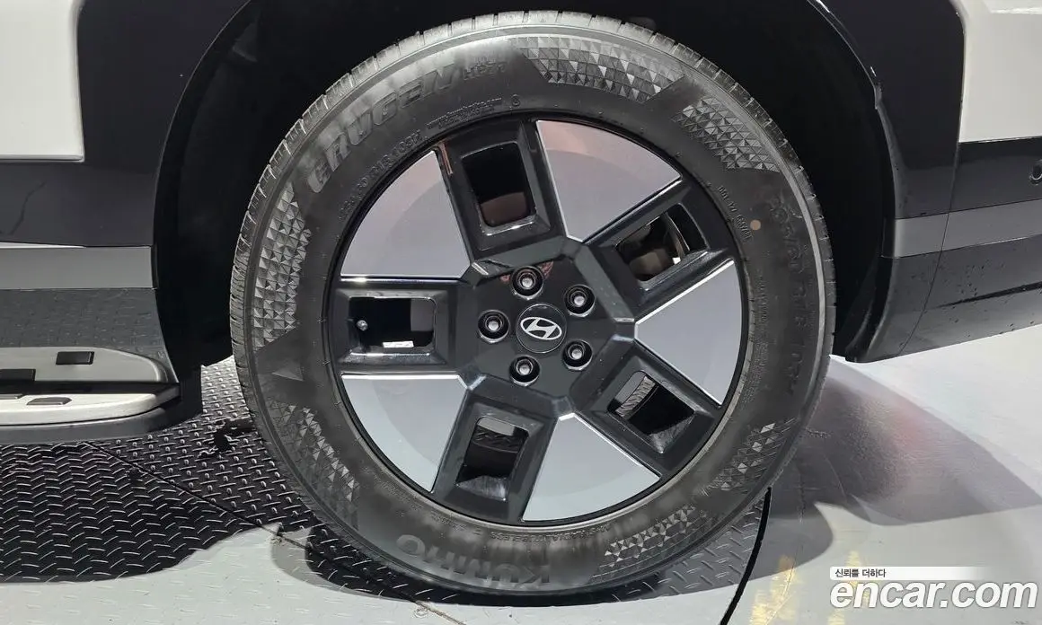 Hyundai Santa Fe 2024 1.6 автомат (гидро), фото 7