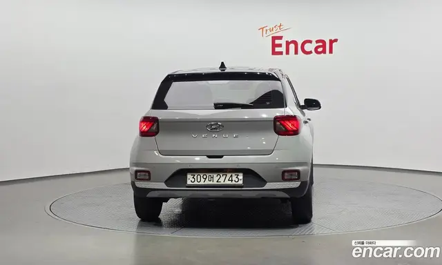 Hyundai Venue 2024 1.6 автомат (гидро), миниатюра 4