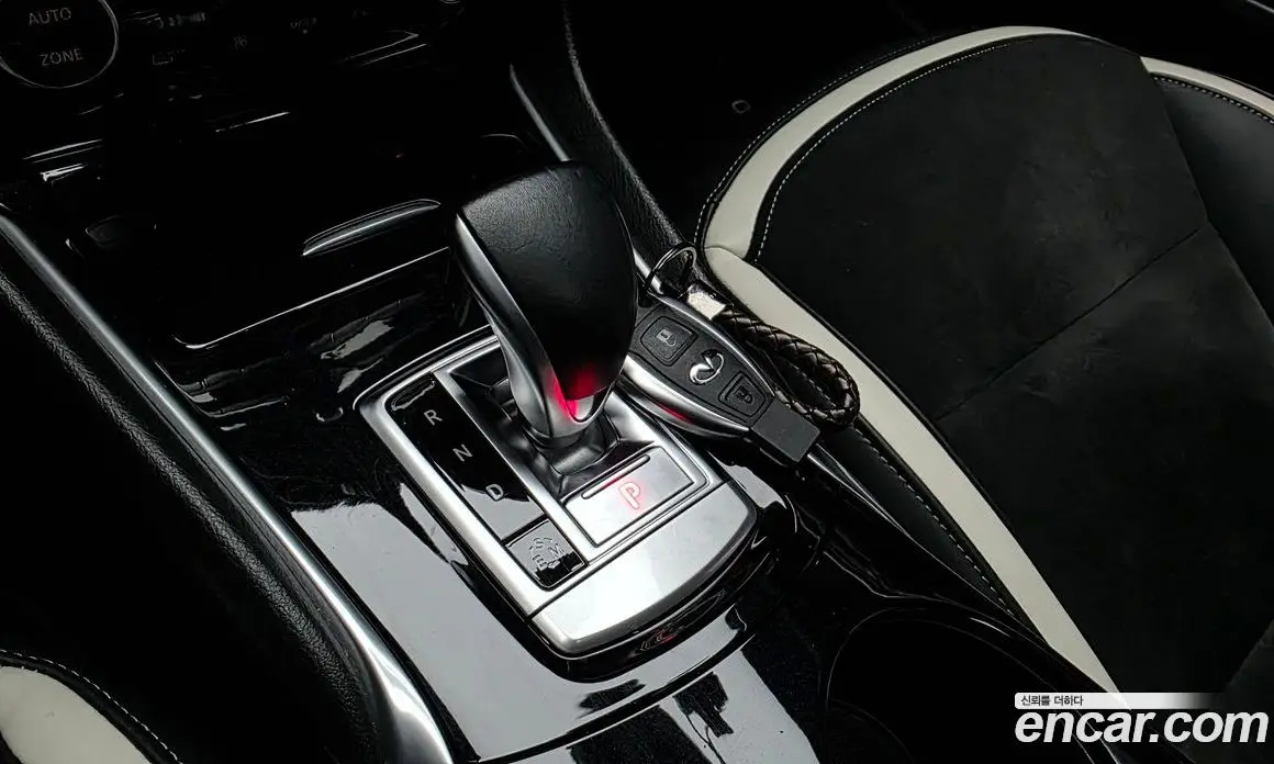 Infiniti Q30 2019 2.0 автомат (гидро), фото 12 Infiniti Q30 2019 2.0 автомат (гидро), фото 12