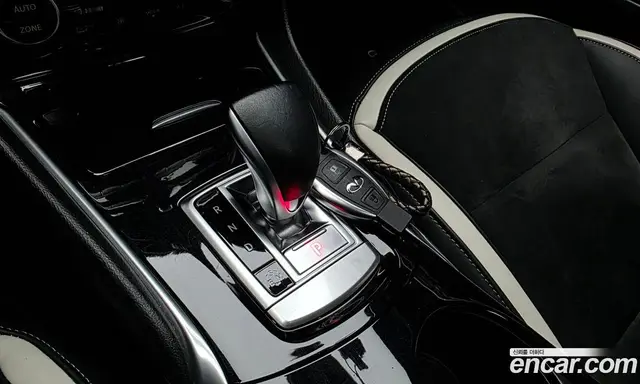 Infiniti Q30 2019 2.0 автомат (гидро), миниатюра 12
